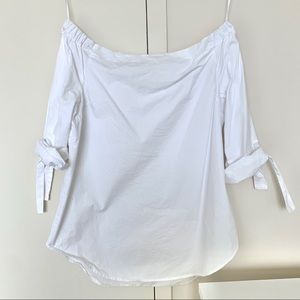Aritzia (Babaton) off-the-shoulder top